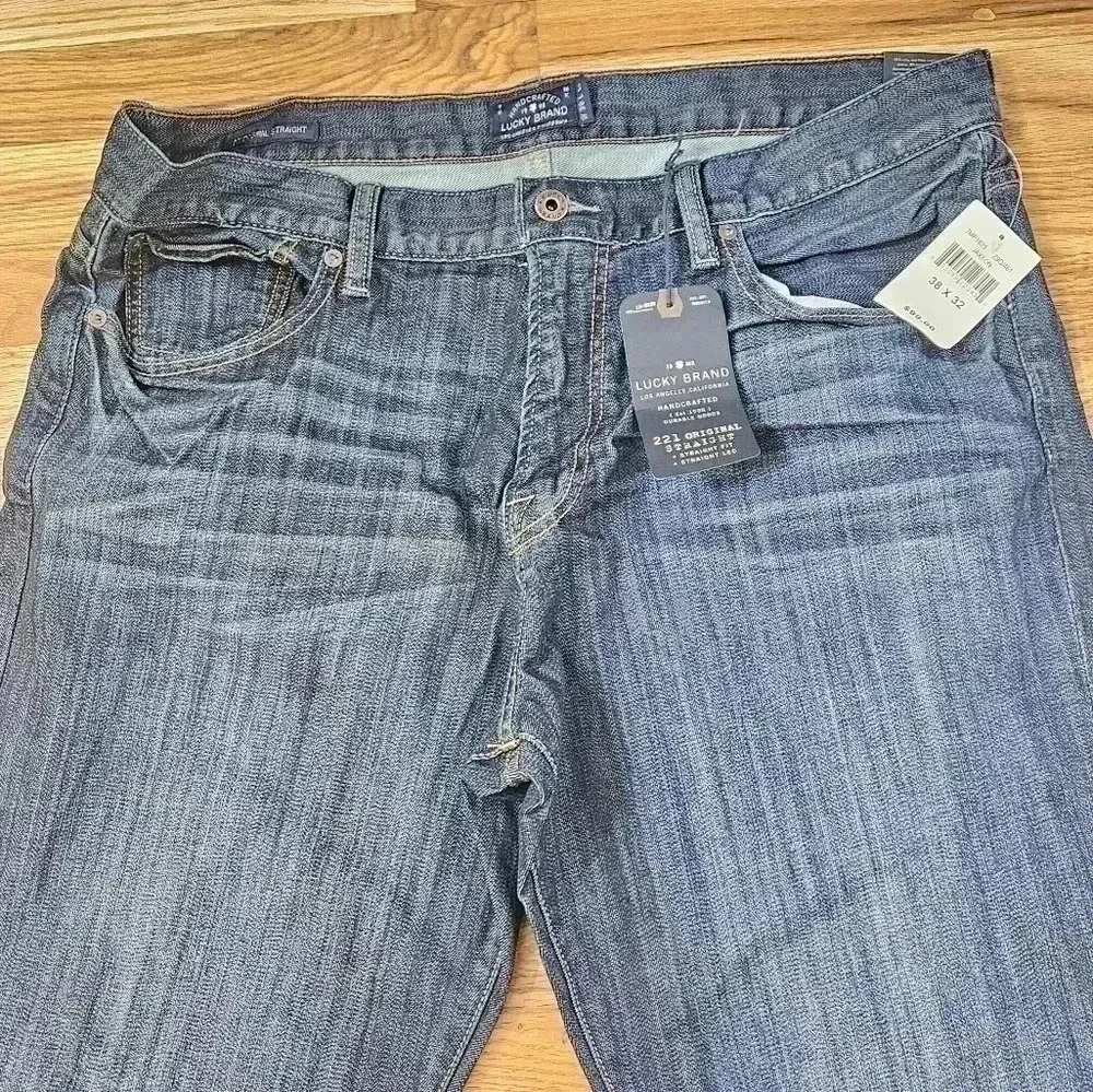 Lucky Brand 221 Original Straight Leg Straight Fit Jeans Size 38×32 NWT